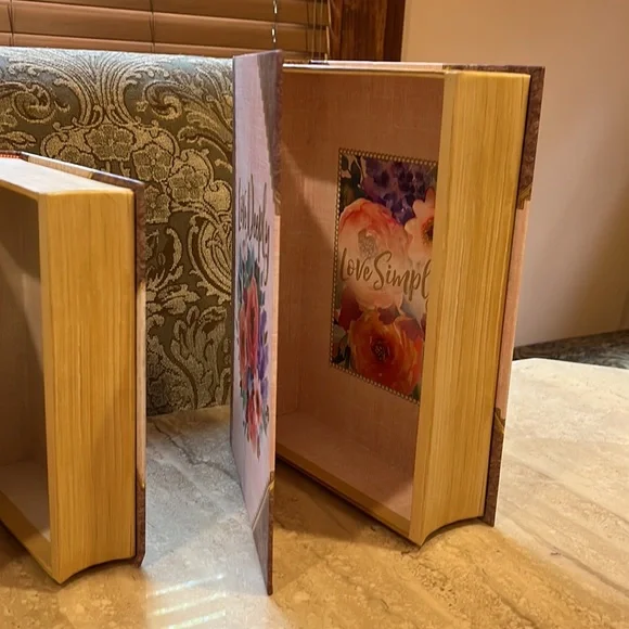 Fake Book Box, it looks like real books used for storage or decoration. - Picture 7 of 14